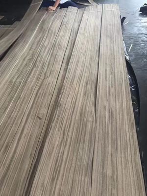 Doğal koyu renk American Walnut Crown Cut / Plain Cut Veneer Sheet For Plywood
